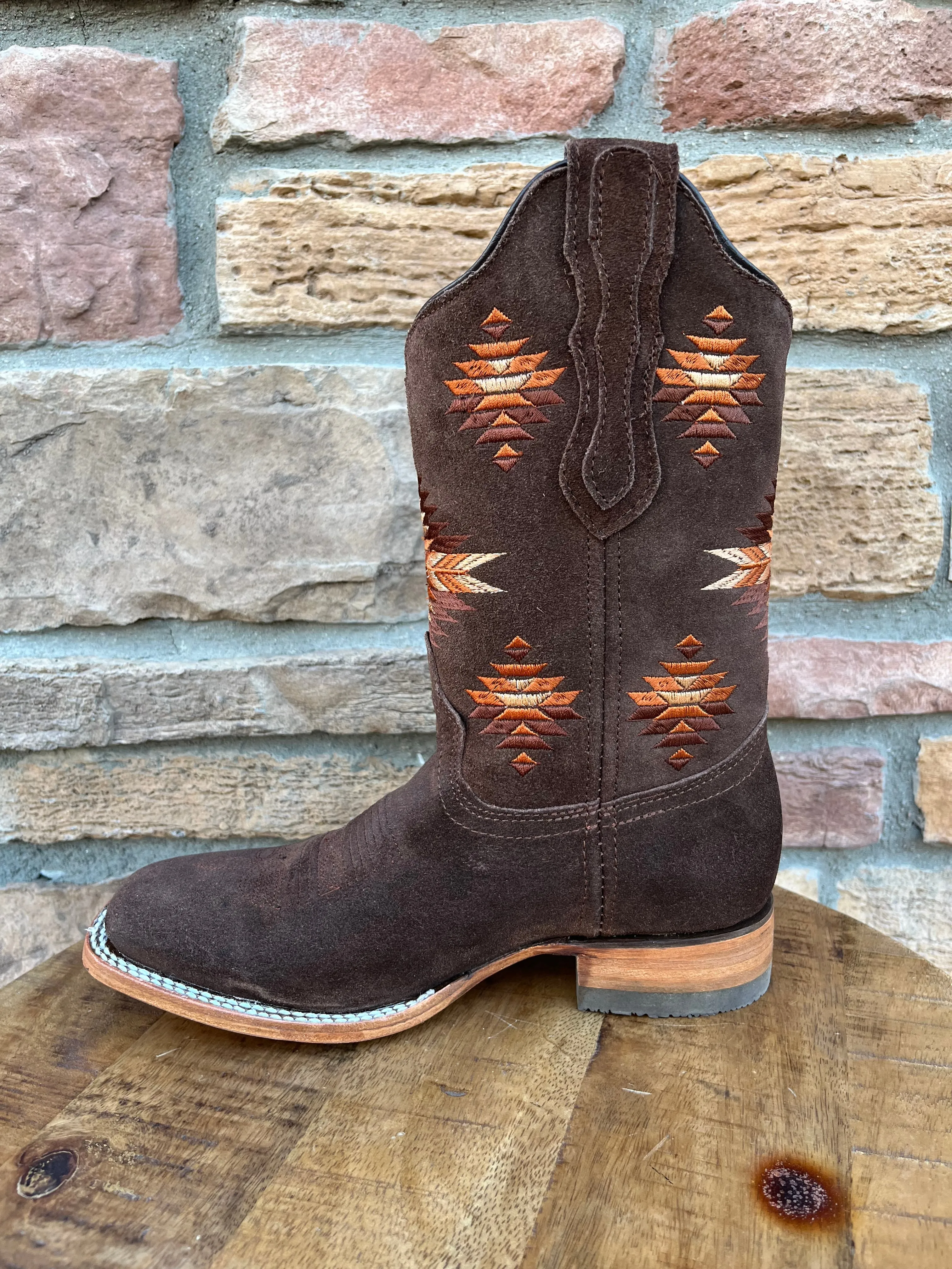 Men’s Artillero Brown Suede Wide Square Toe Boots